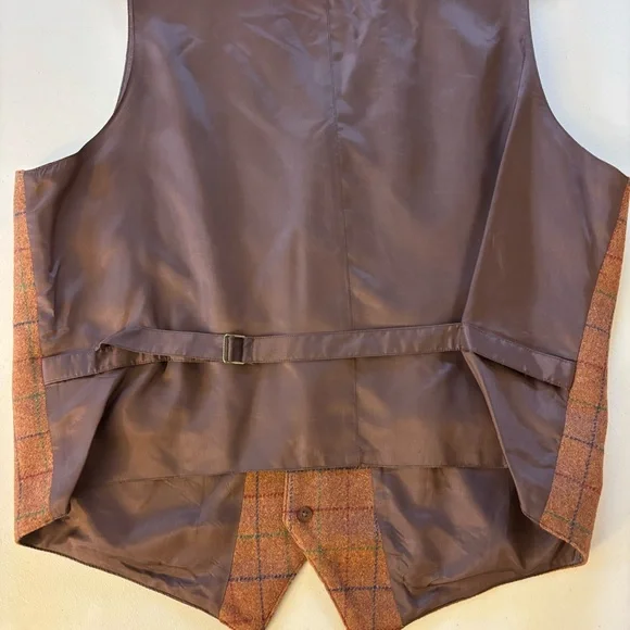 J. Peterman Rust Plaid Vest - Picture 6 of 7